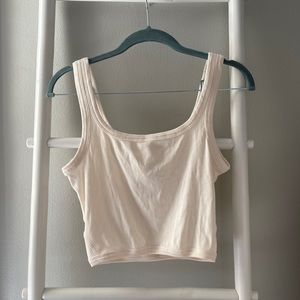 Lululemon cream tank top size 8